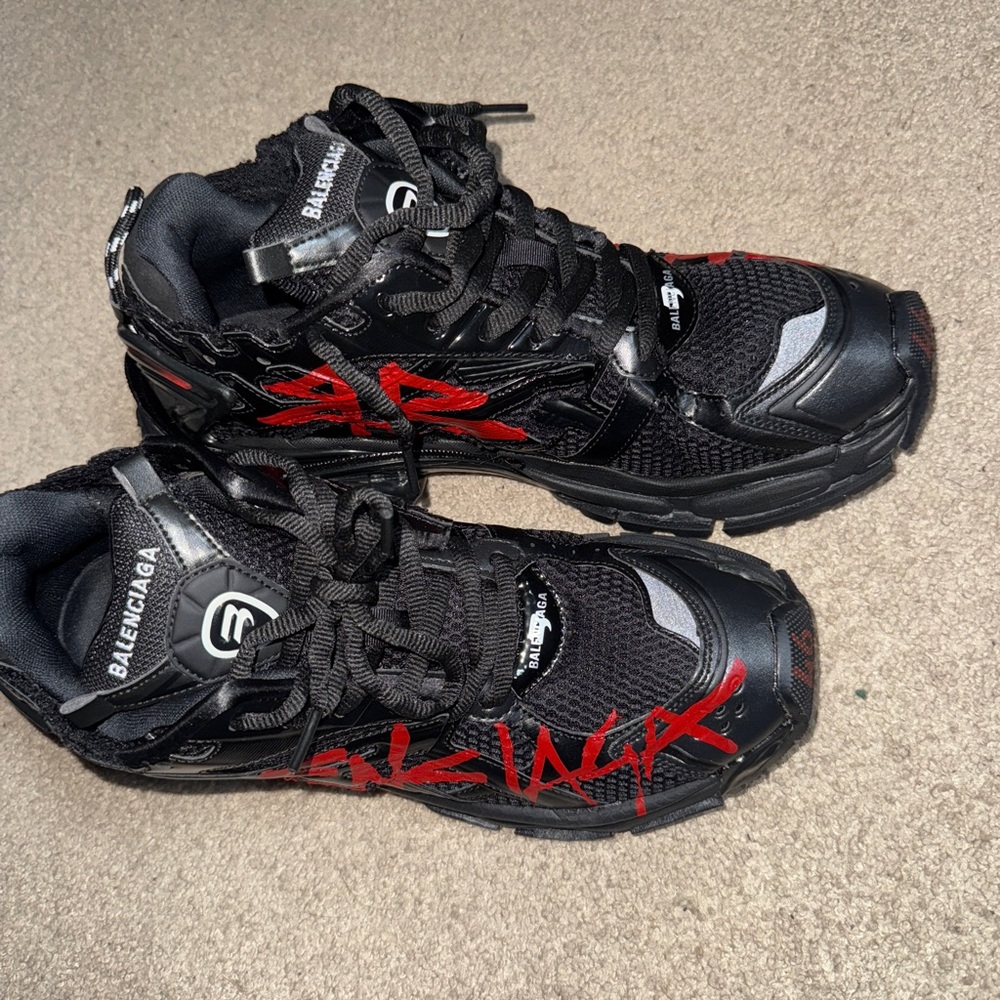 Balenciaga Black Sneakers with Red Accents - Picture 6 of 8